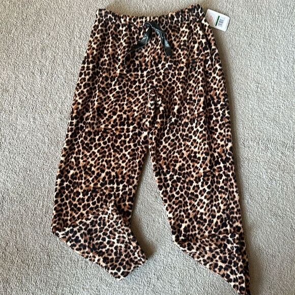 Pillow Talk Plush Leopard Pajama Pants! - Picture 14 of 14
